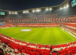 中国体育竞猜平台-张琳艳奋勇破门助中国女足扳回一城，1-3失利中斗志昂扬展未来希望